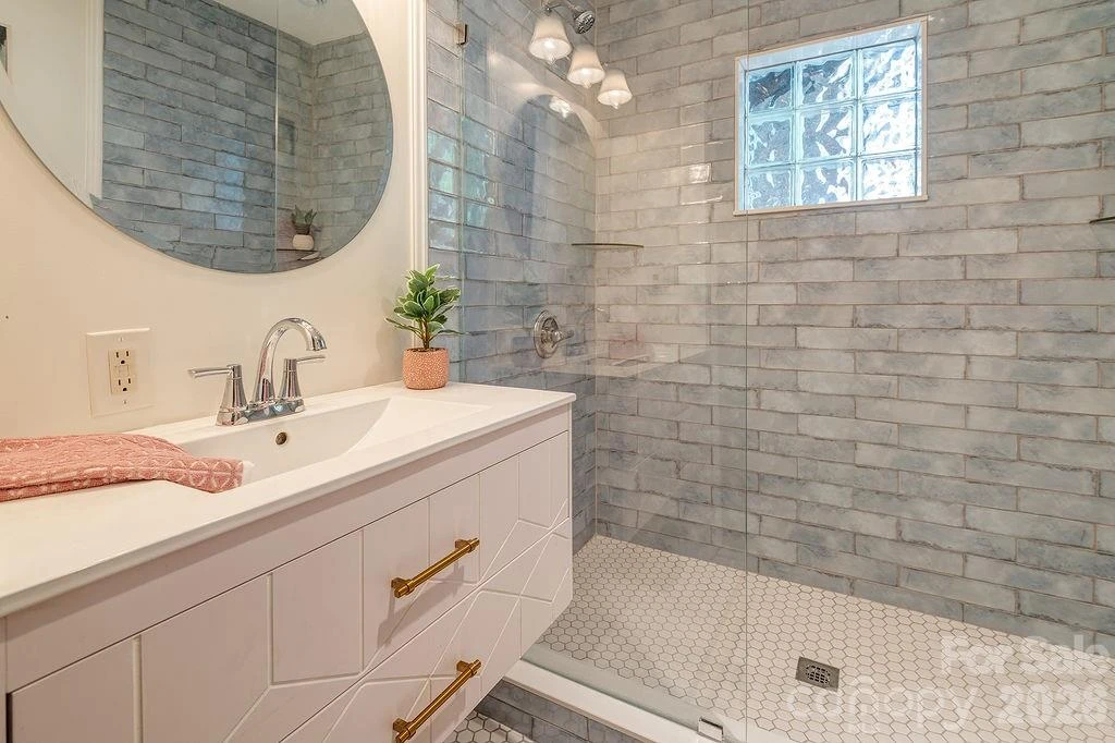 3 Irving Street - Photo 9