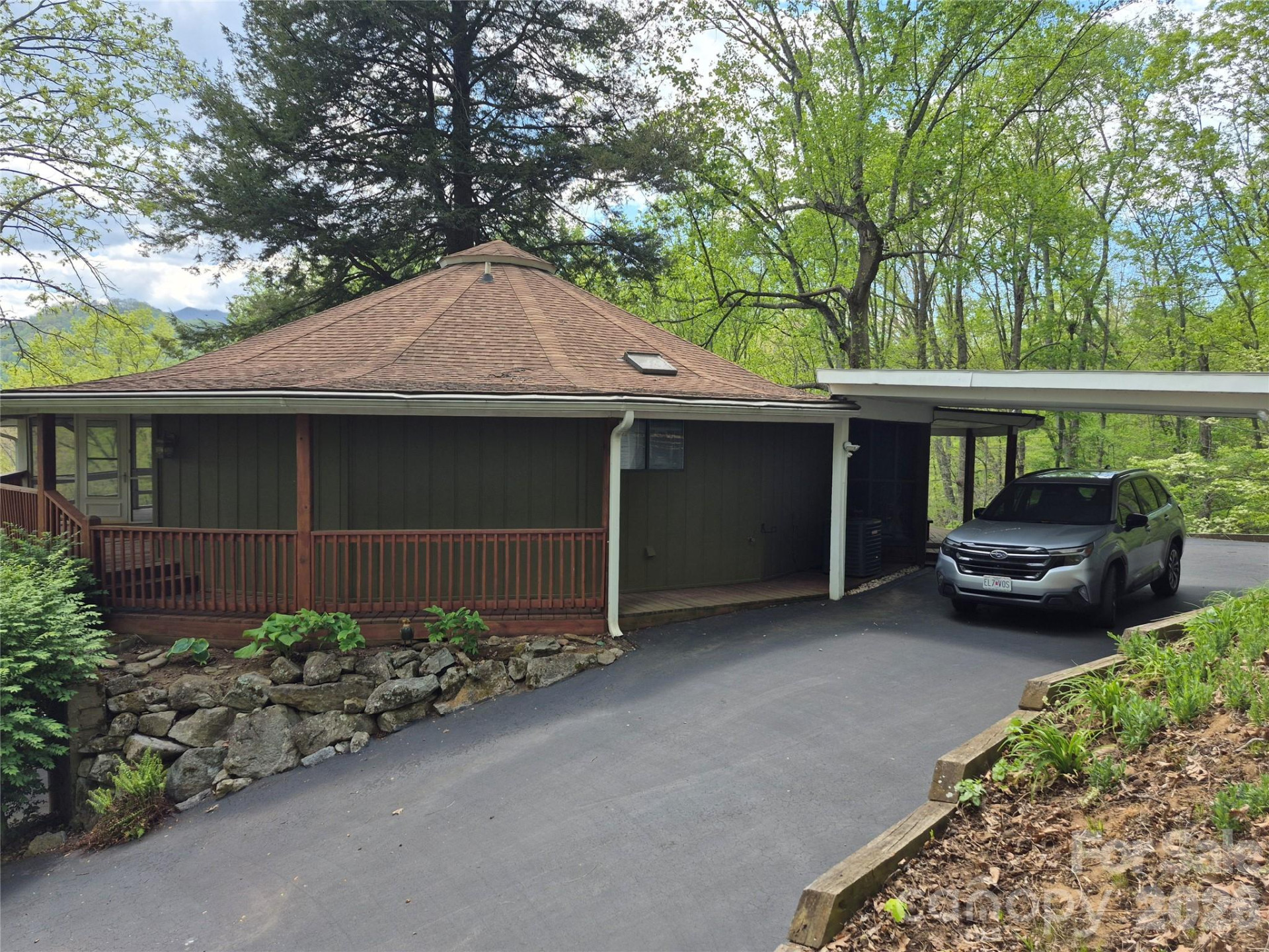 623 Country Club Drive - Photo 2