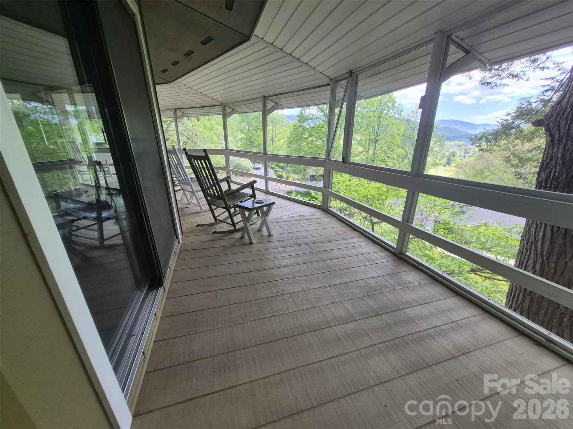 623 Country Club Drive - Photo 11