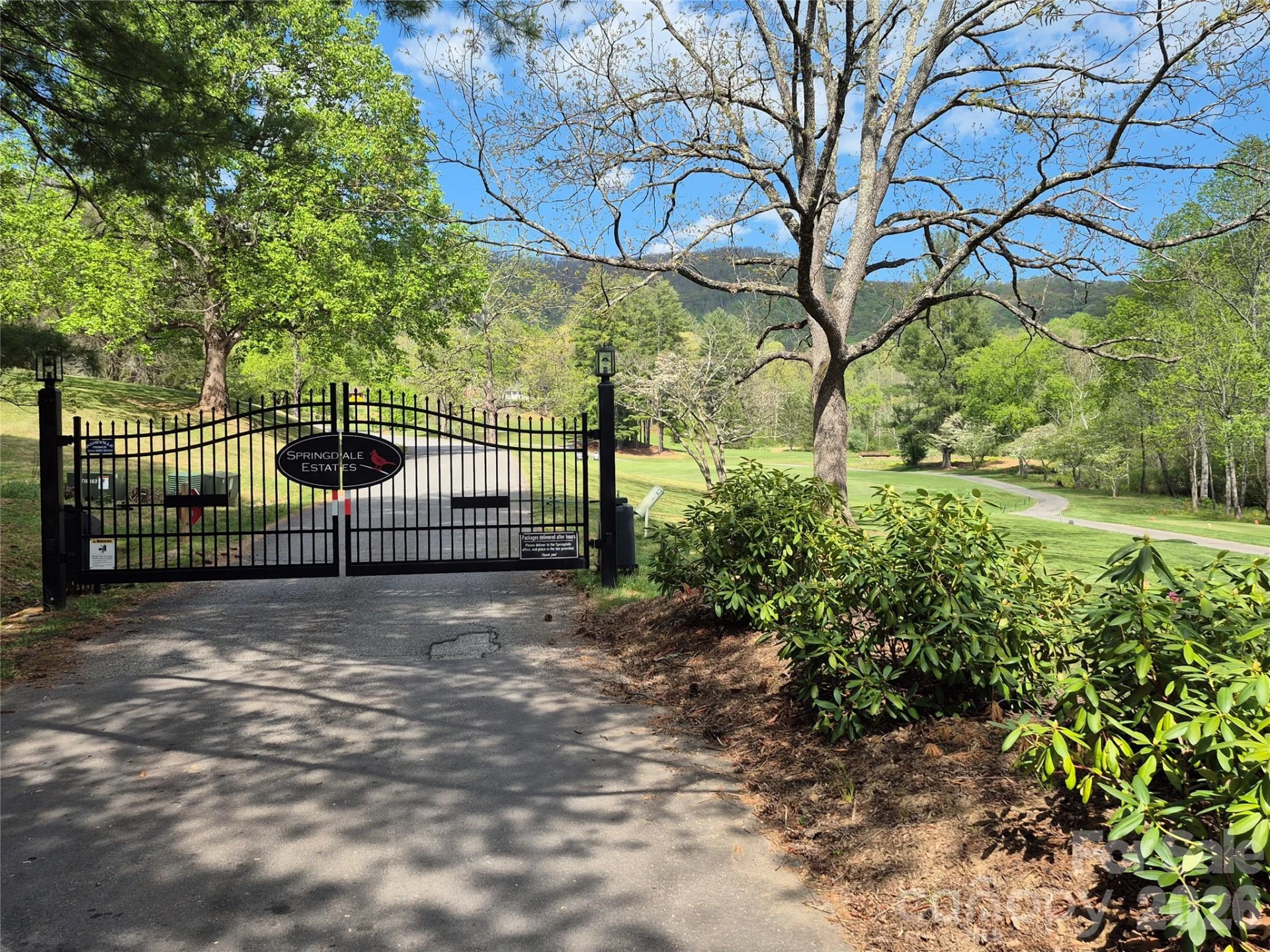 623 Country Club Drive - Photo 40