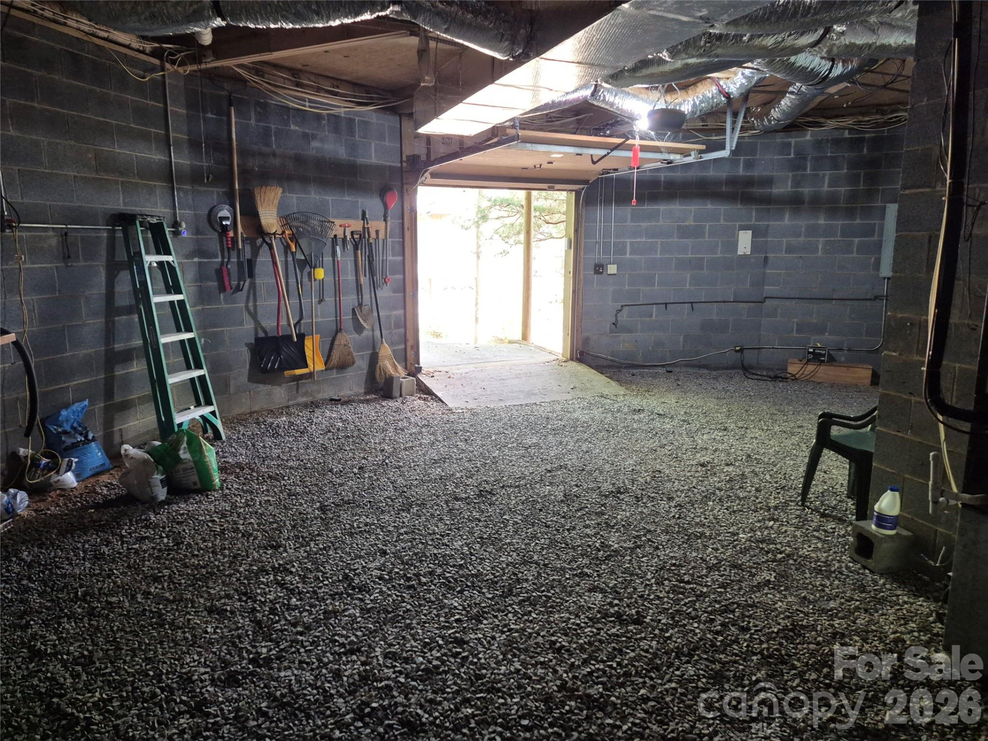 623 Country Club Drive - Photo 43