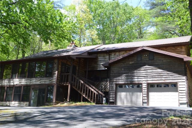 300 Good Neighbor Lane, Brevard, NC, 28712