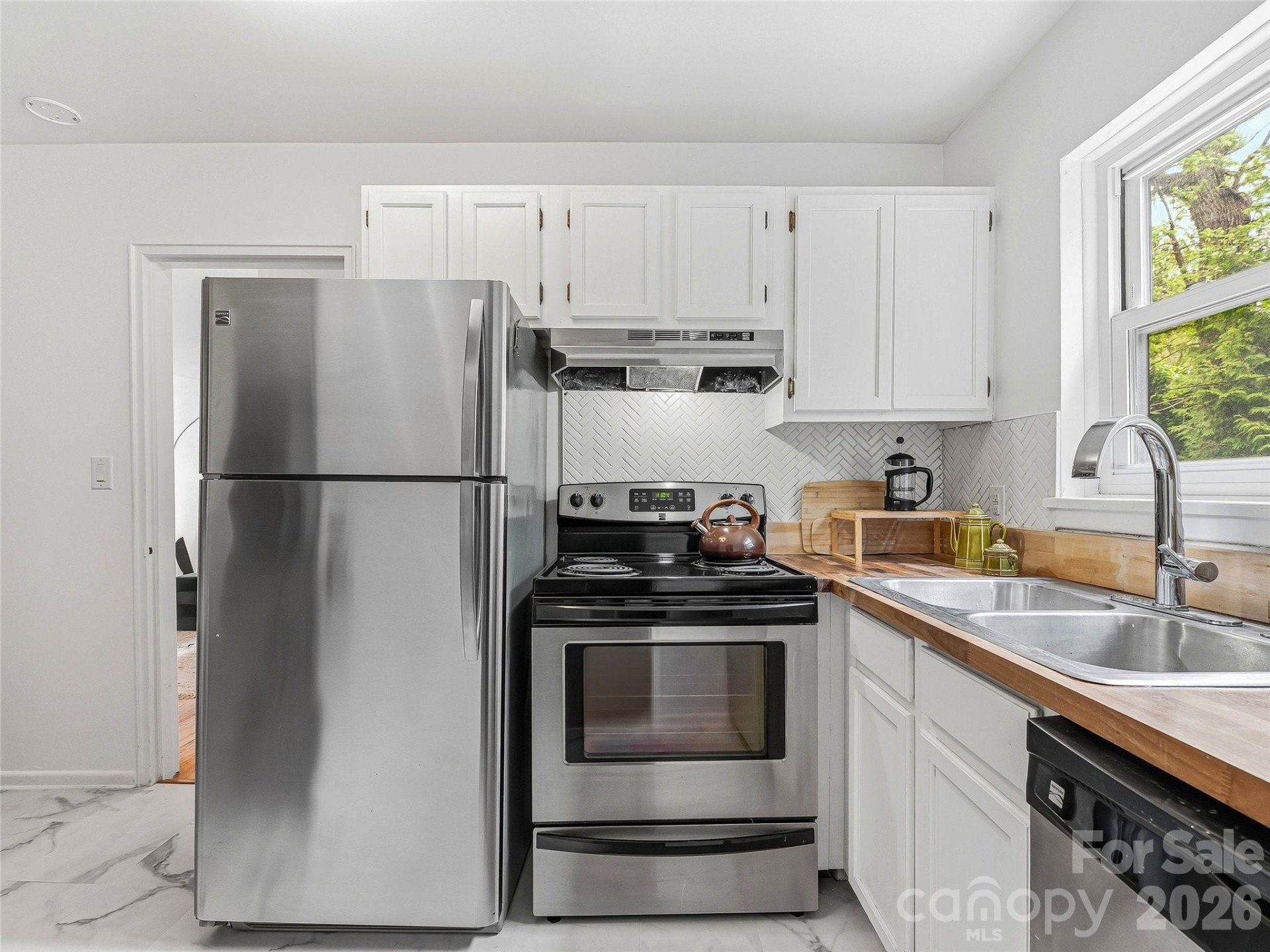 615 Biltmore Avenue #F1 - Photo 8