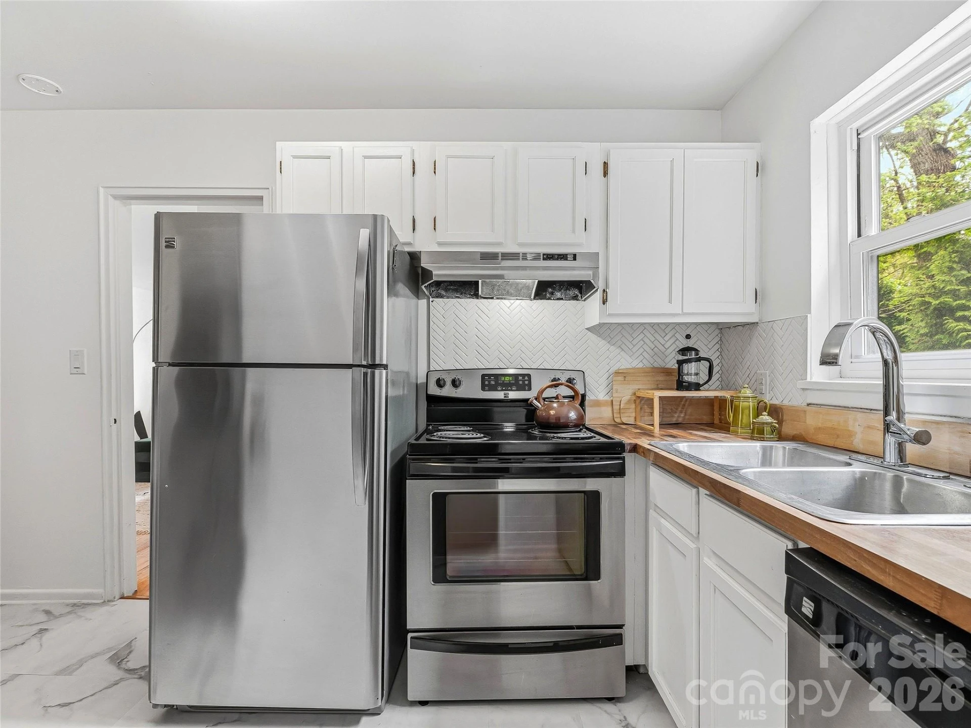 615 Biltmore Avenue #F1 - Photo 8