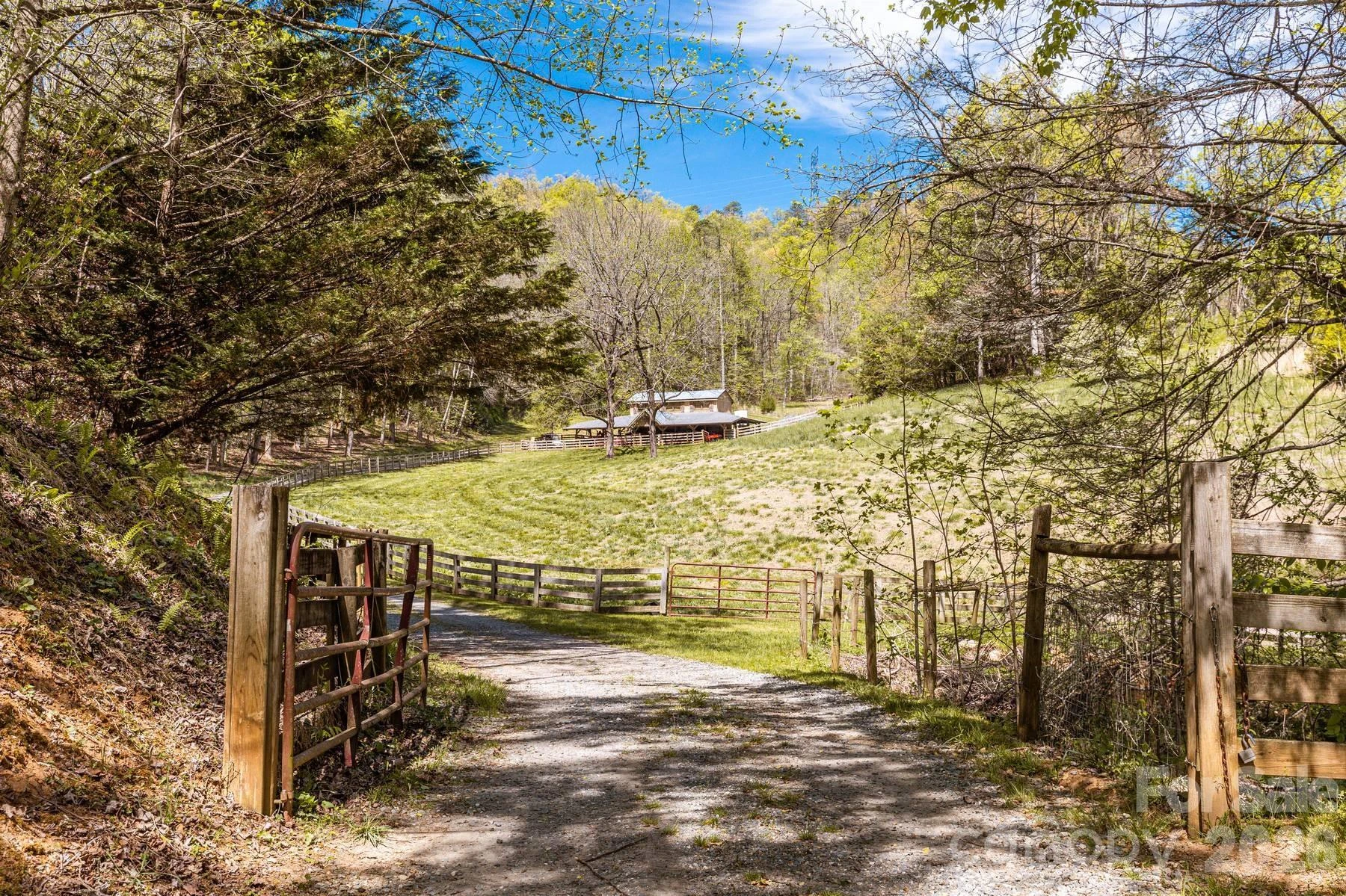 440 Huskey Road - Photo 41