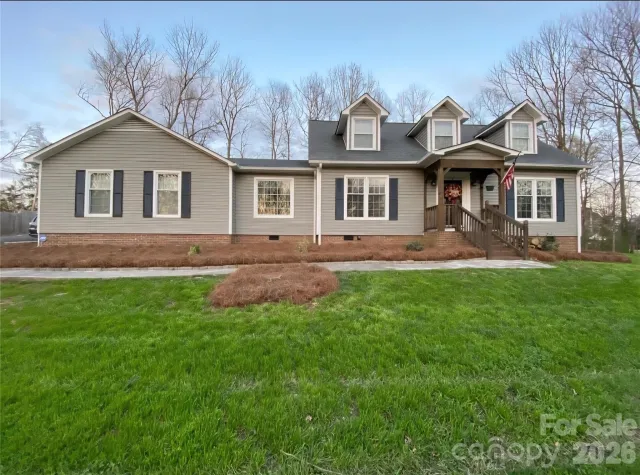 569 Westwood Drive