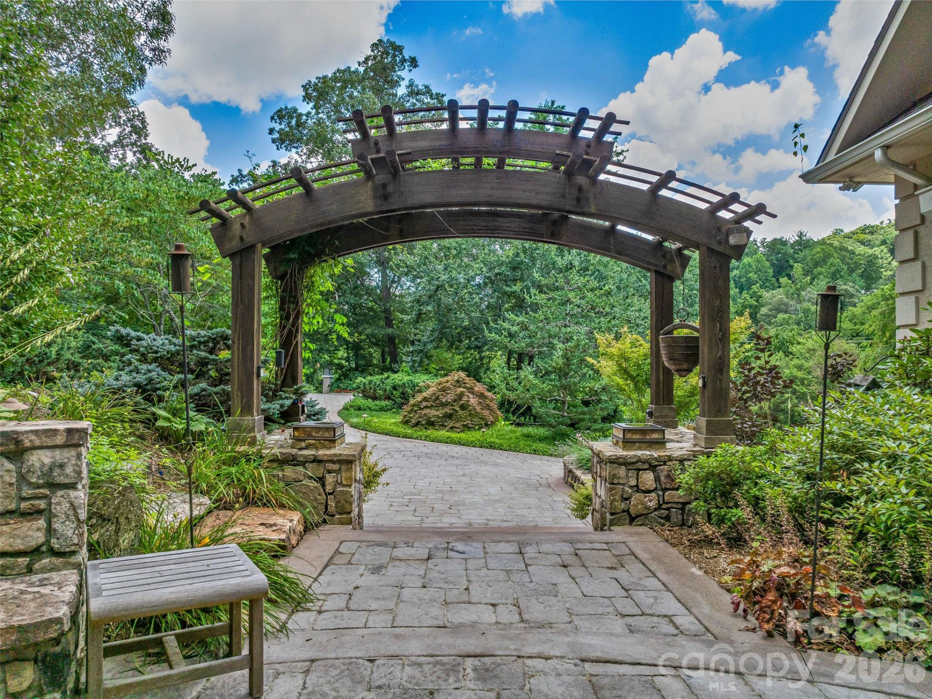 212 Plains Drive - Photo 10