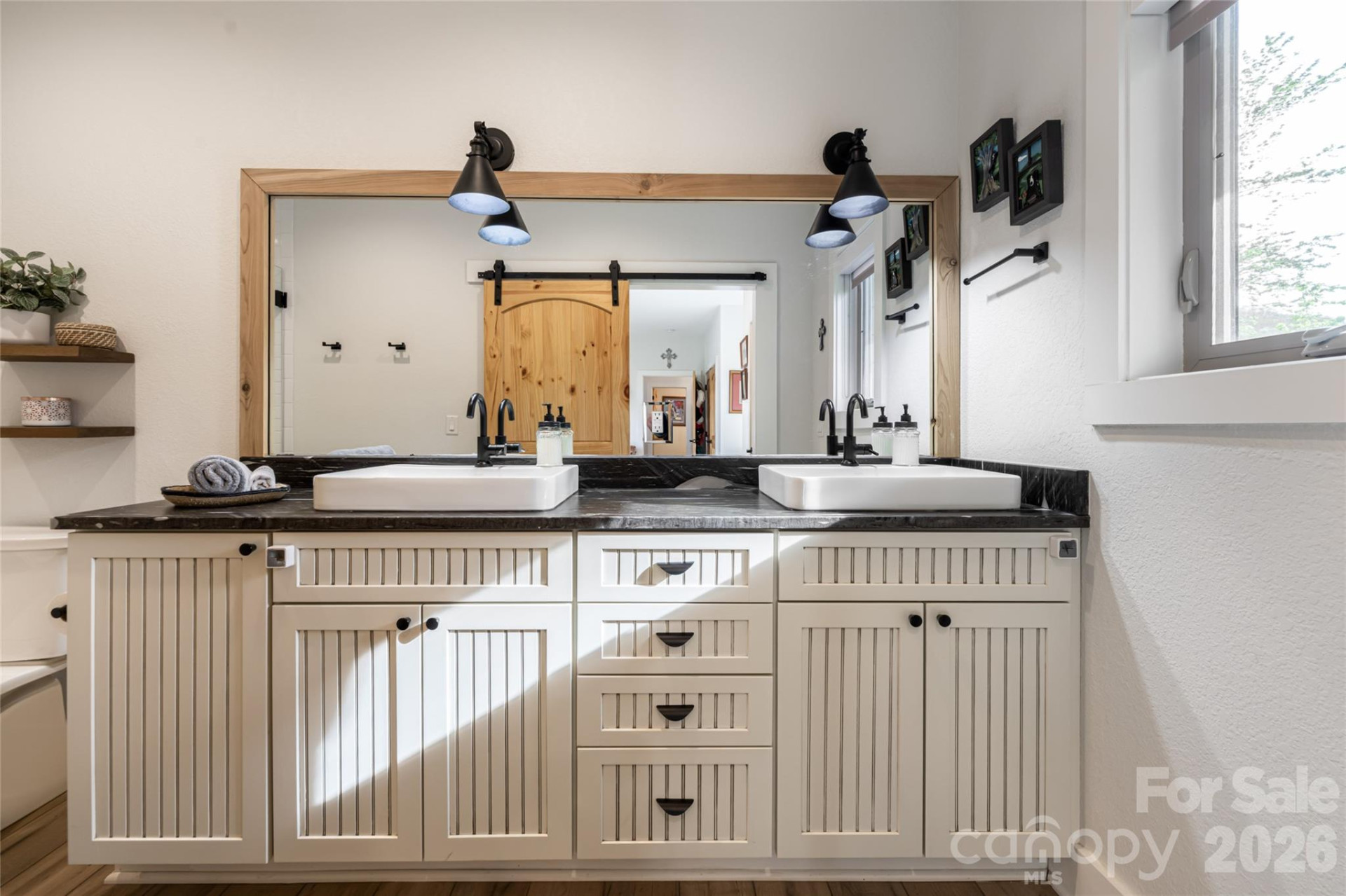 366 Signature Row Boulevard - Photo 22