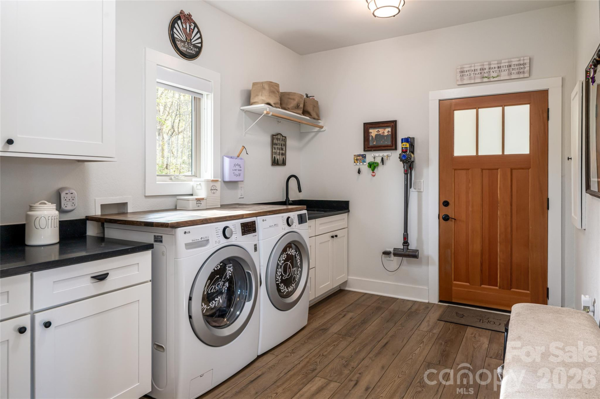 366 Signature Row Boulevard - Photo 23