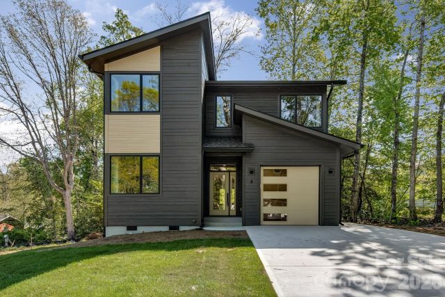 8 Campbell Street, Black Mountain, NC, 28711