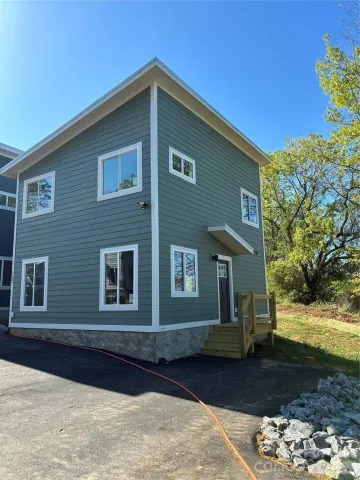 112 Lager Lane