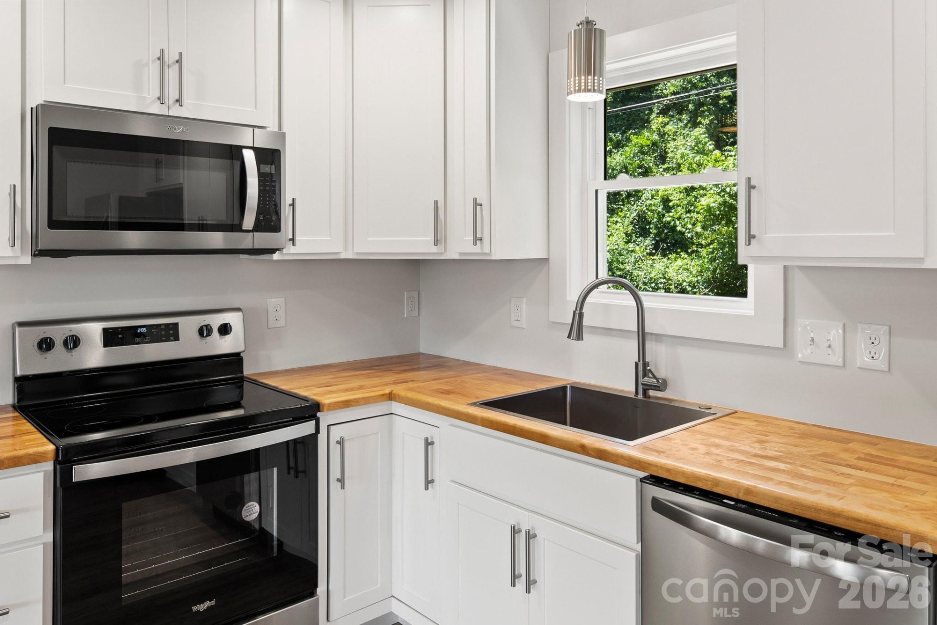 112 Lager Lane - Photo 4