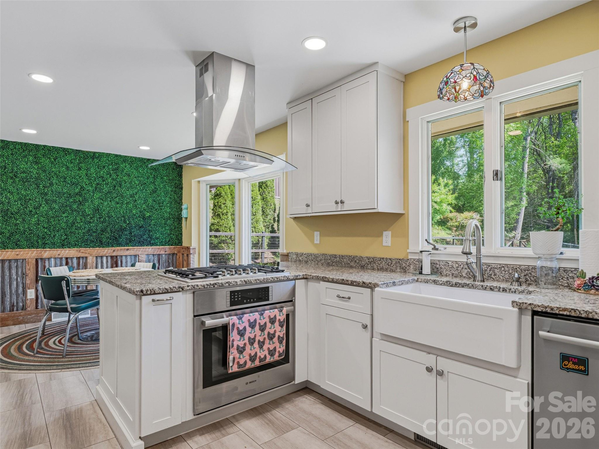 73 Redwood Street - Photo 13