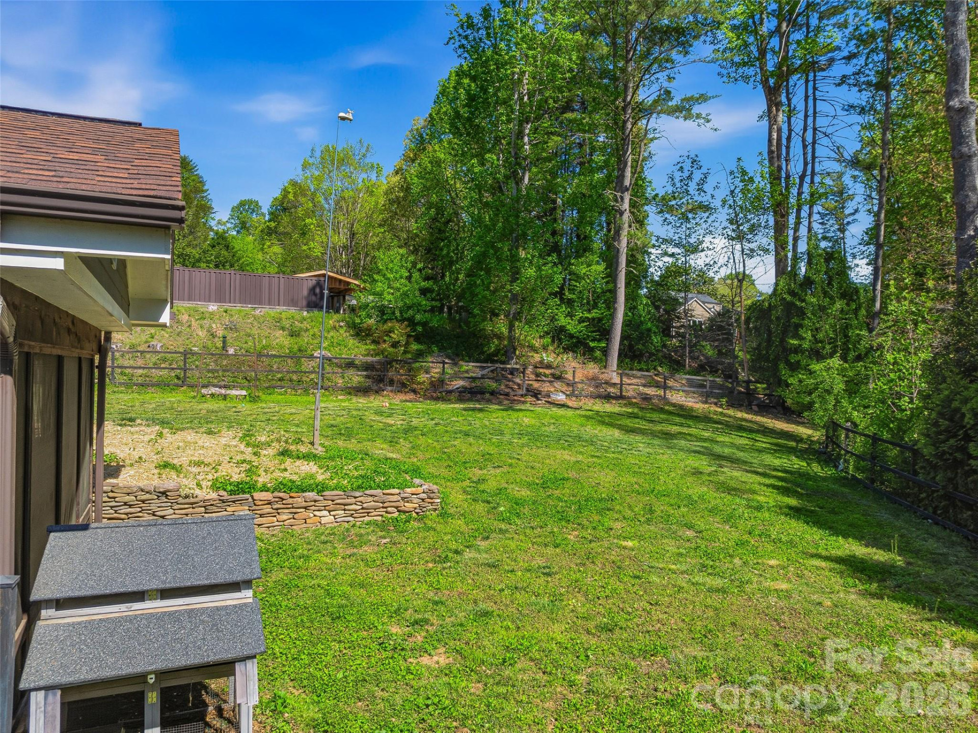 73 Redwood Street - Photo 35