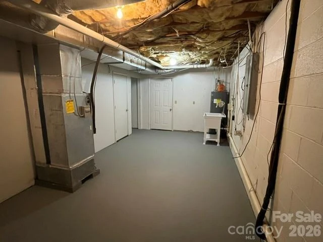 2381 Boardwalk Court - Photo 35