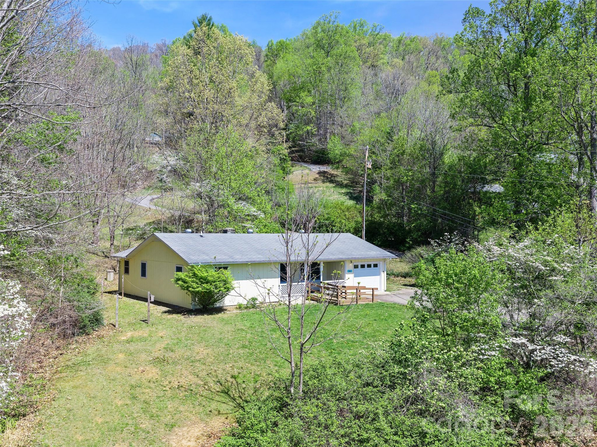 261 Shady Oak Road - Photo 3