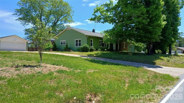 300 Woodlawn Drive, Connelly Springs, NC, 28612