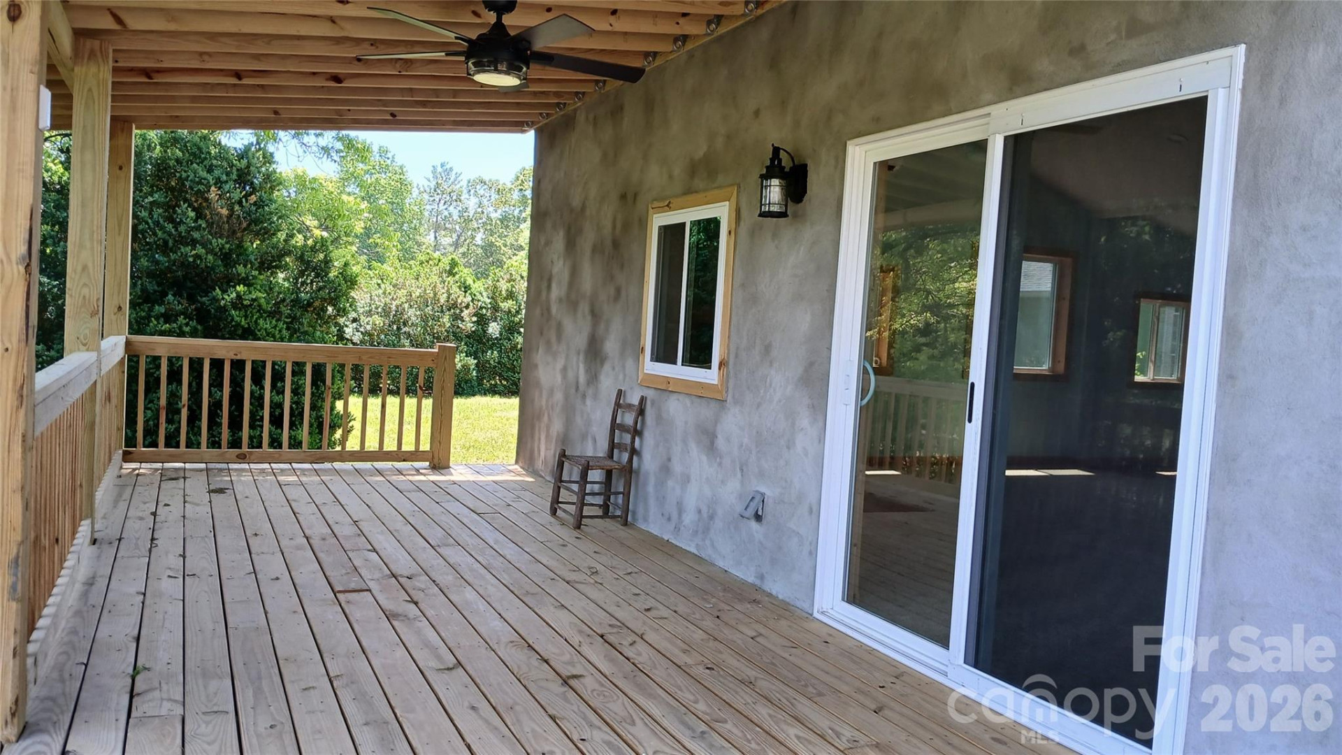 300 Woodlawn Drive - Photo 16