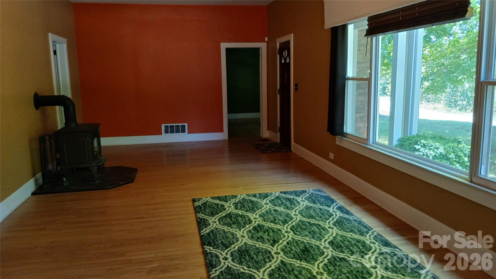 300 Woodlawn Drive - Photo 29