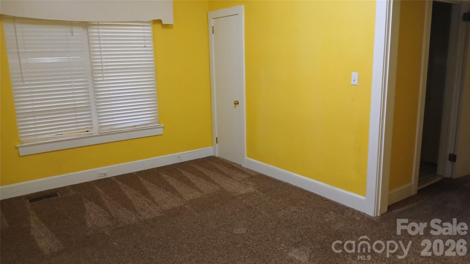 300 Woodlawn Drive - Photo 31
