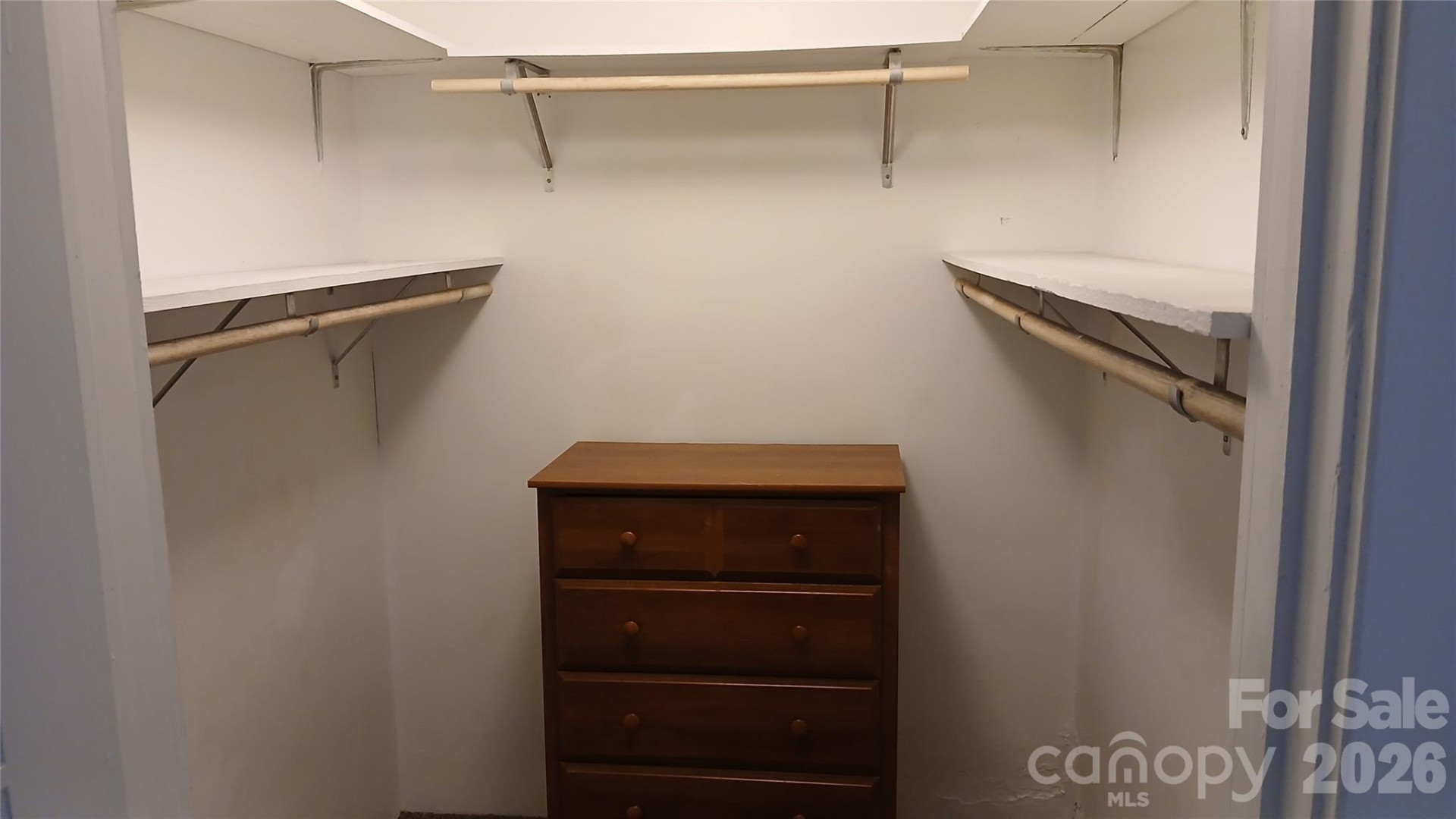 300 Woodlawn Drive - Photo 34