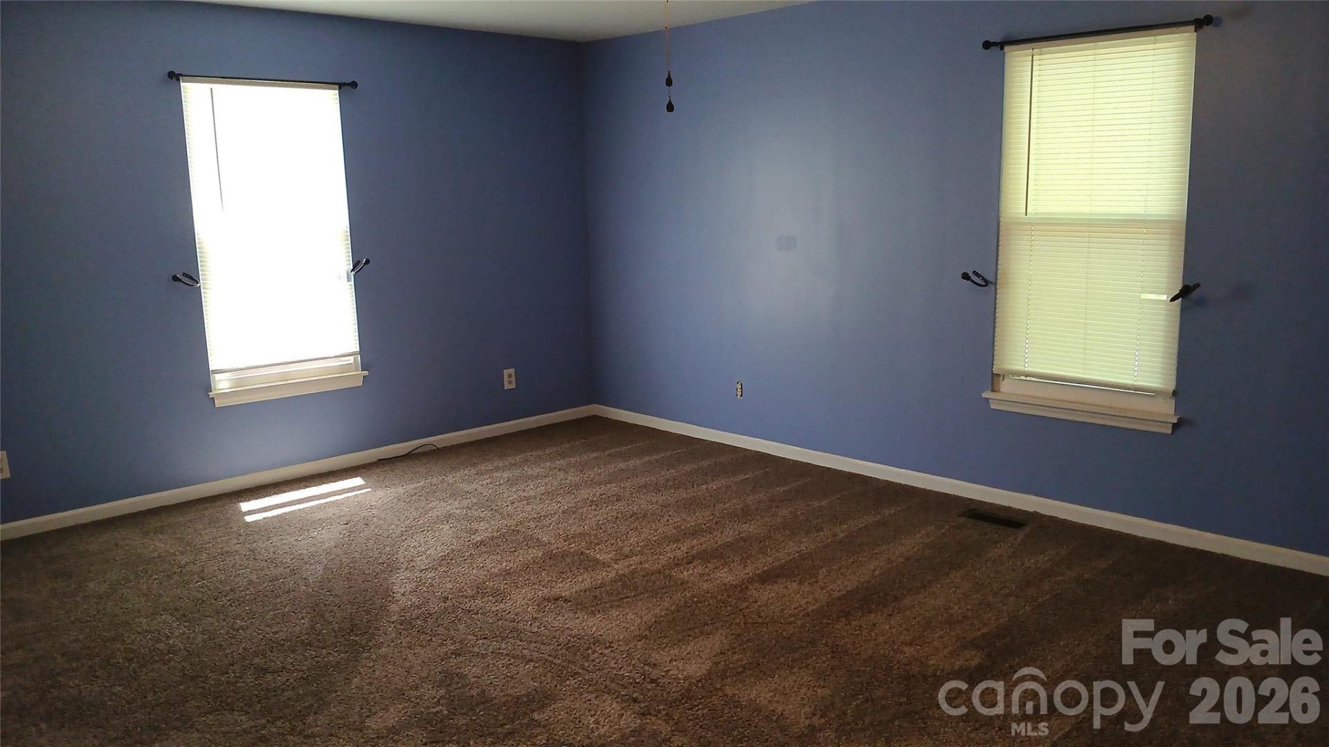 300 Woodlawn Drive - Photo 37