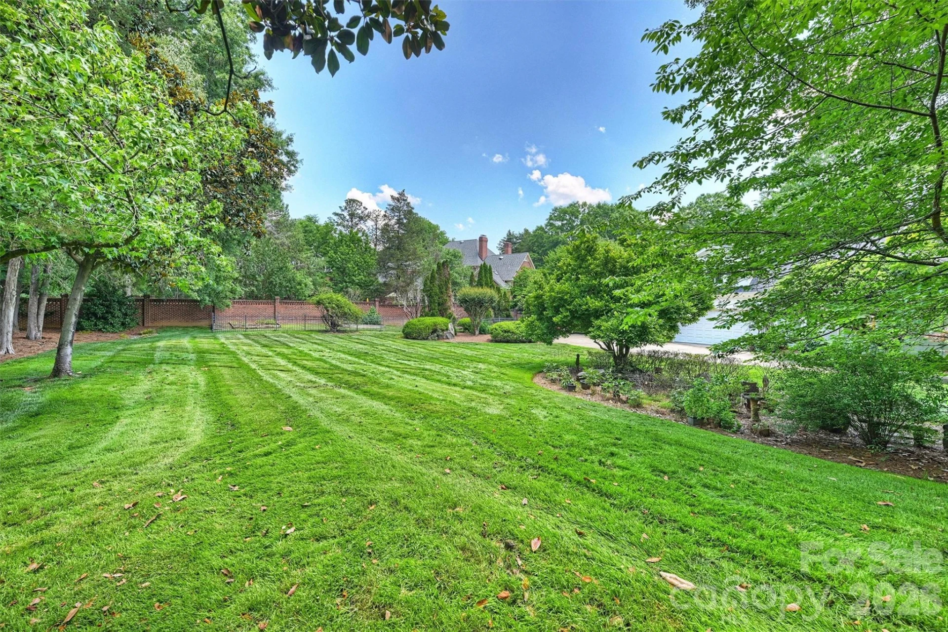 3747 Moorland Drive - Photo 36