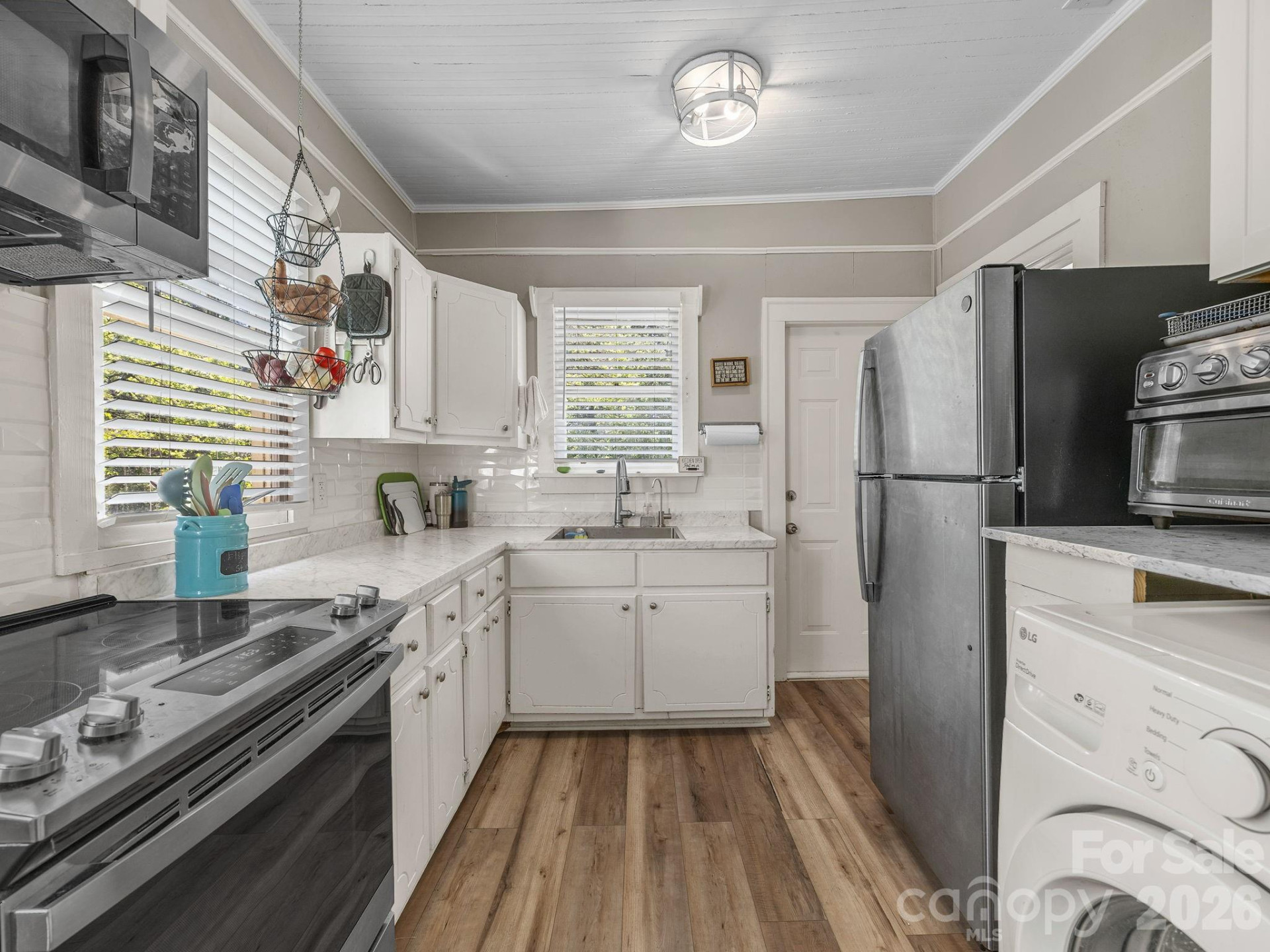 110 Grady Avenue - Photo 15