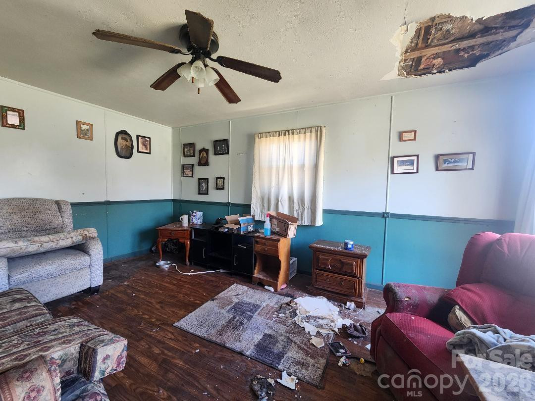 5824 Sugar Loaf Road - Photo 3