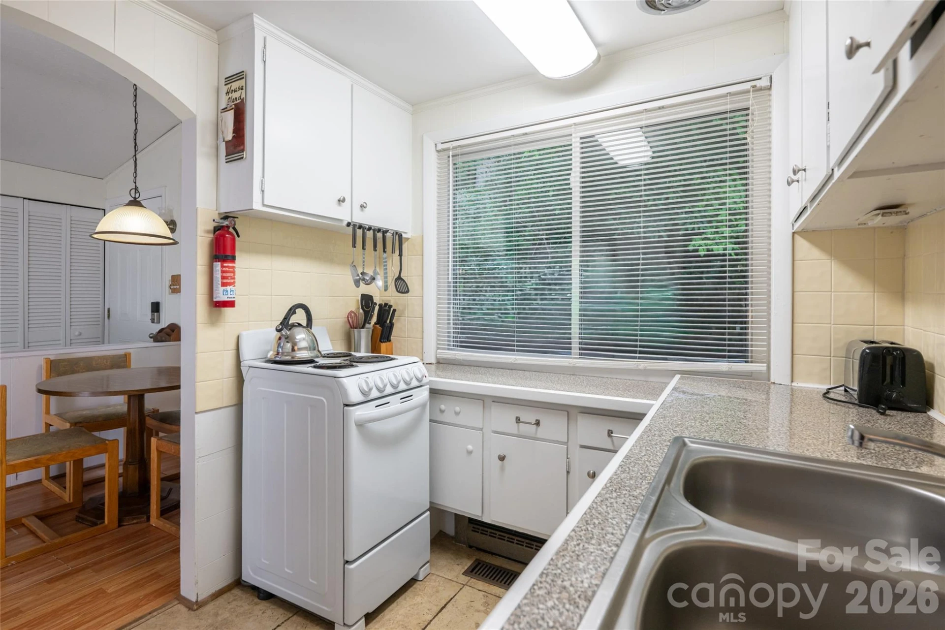 8 Delano Road - Photo 14