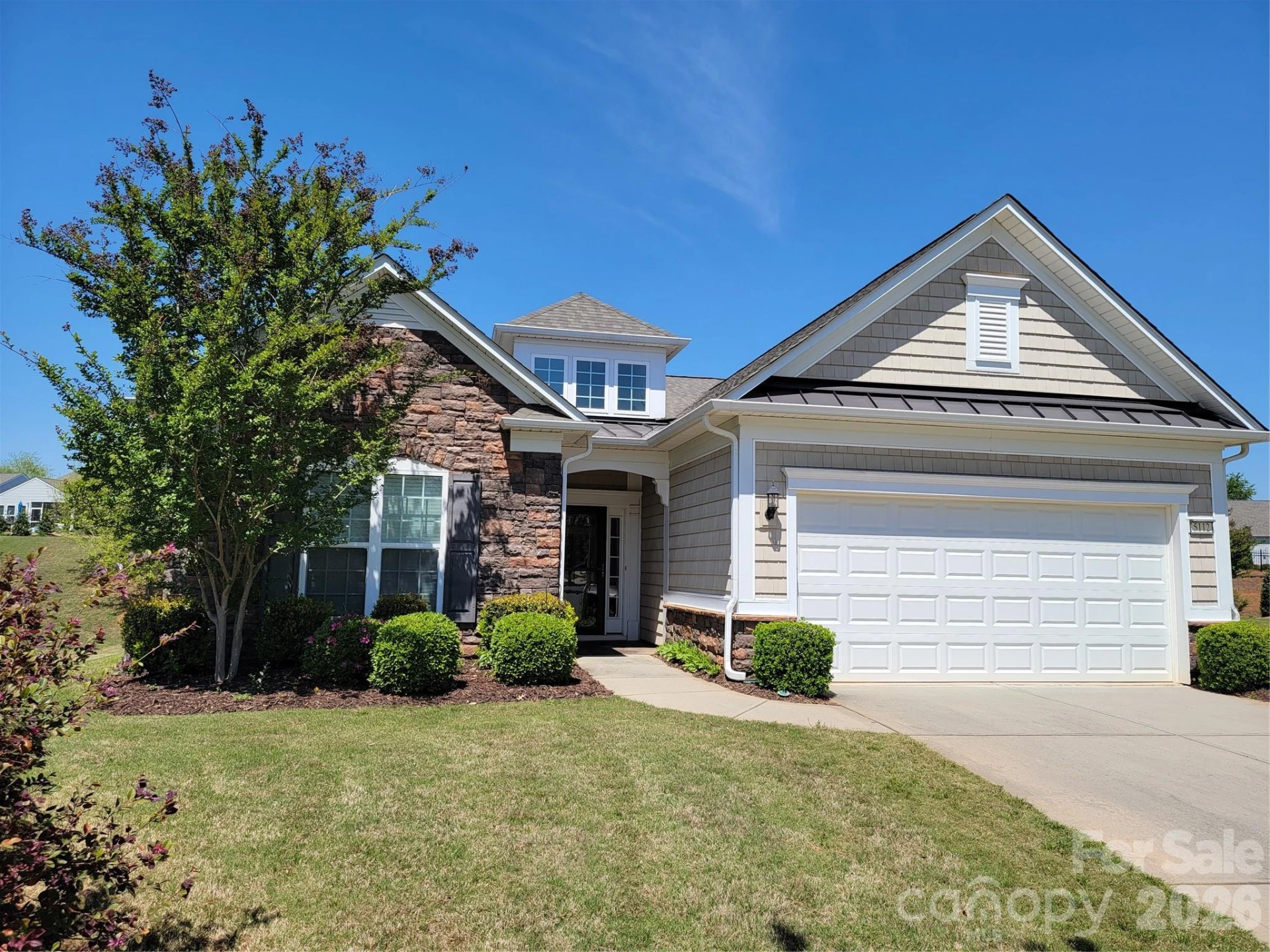 5112 Folly Lane