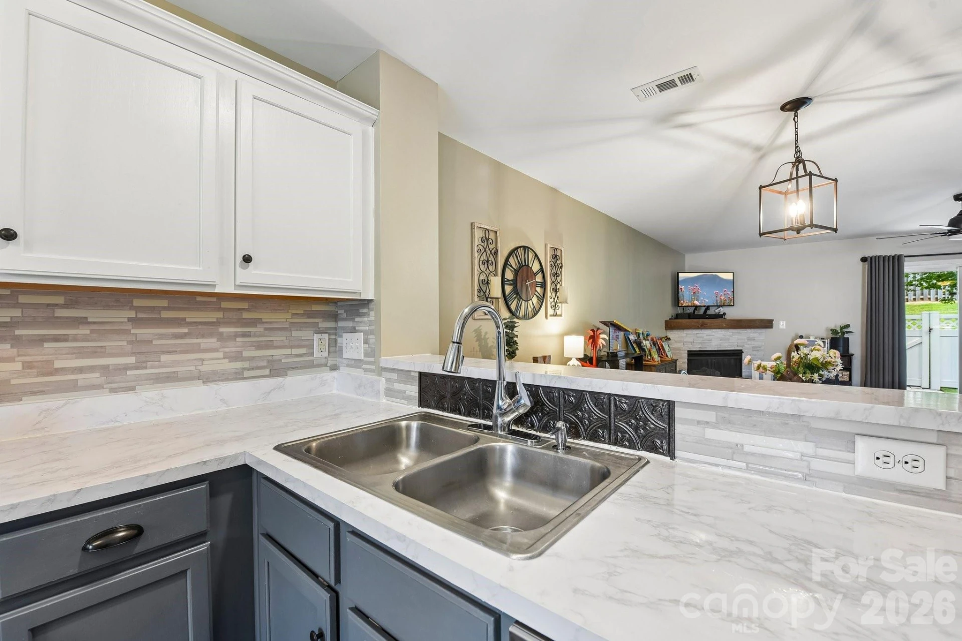 969 Heritage Parkway - Photo 6