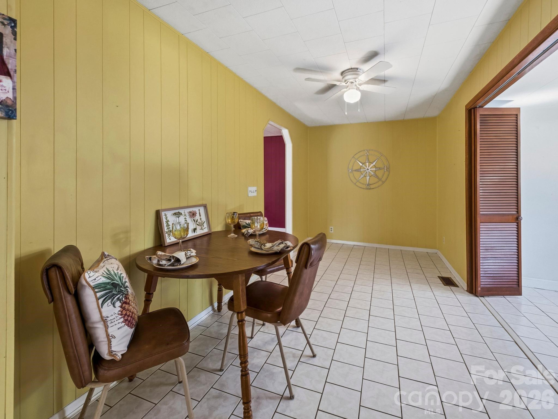 318 Resort Street - Photo 14