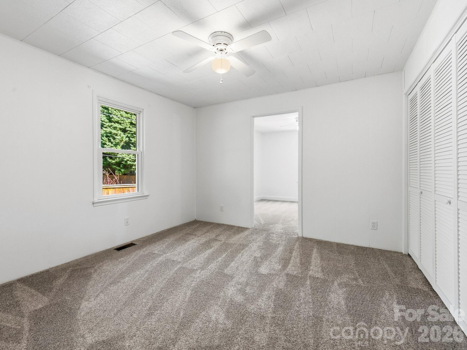 318 Resort Street - Photo 15