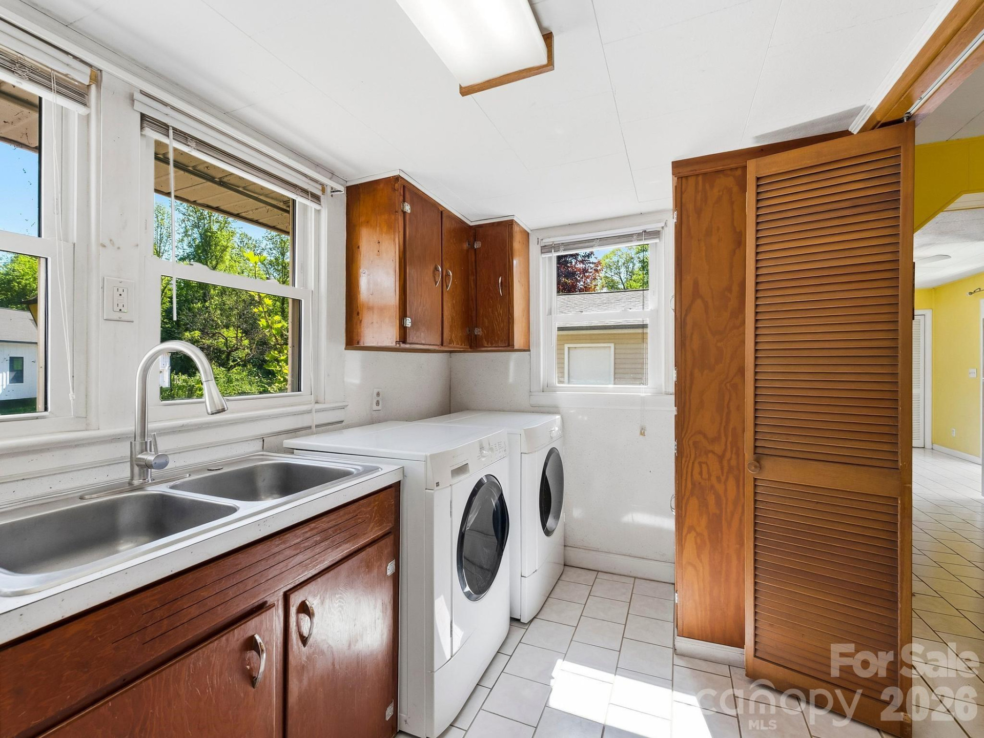 318 Resort Street - Photo 23