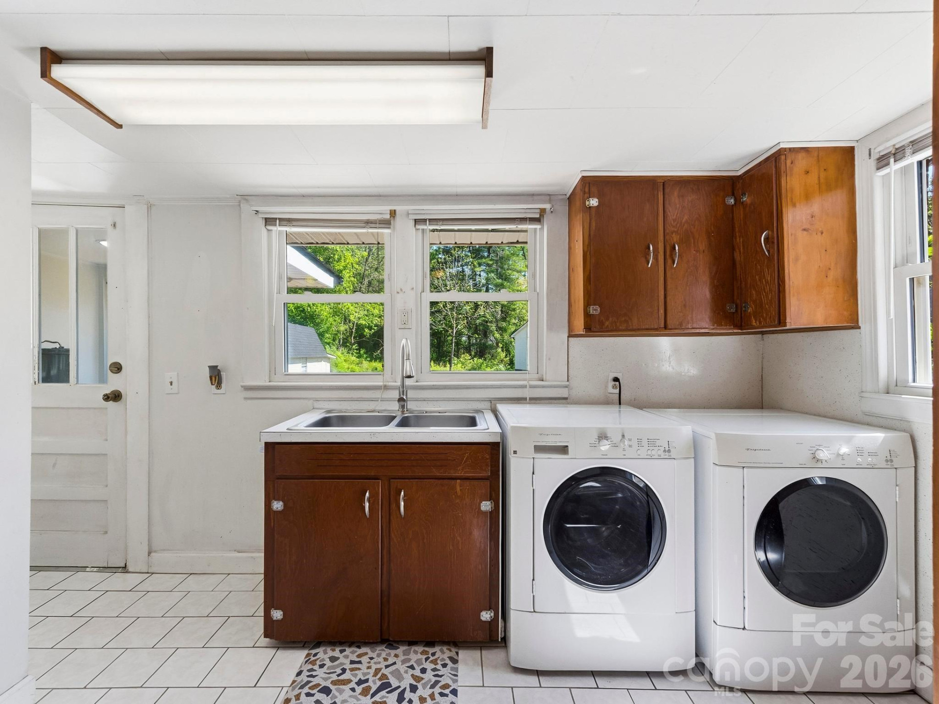 318 Resort Street - Photo 24