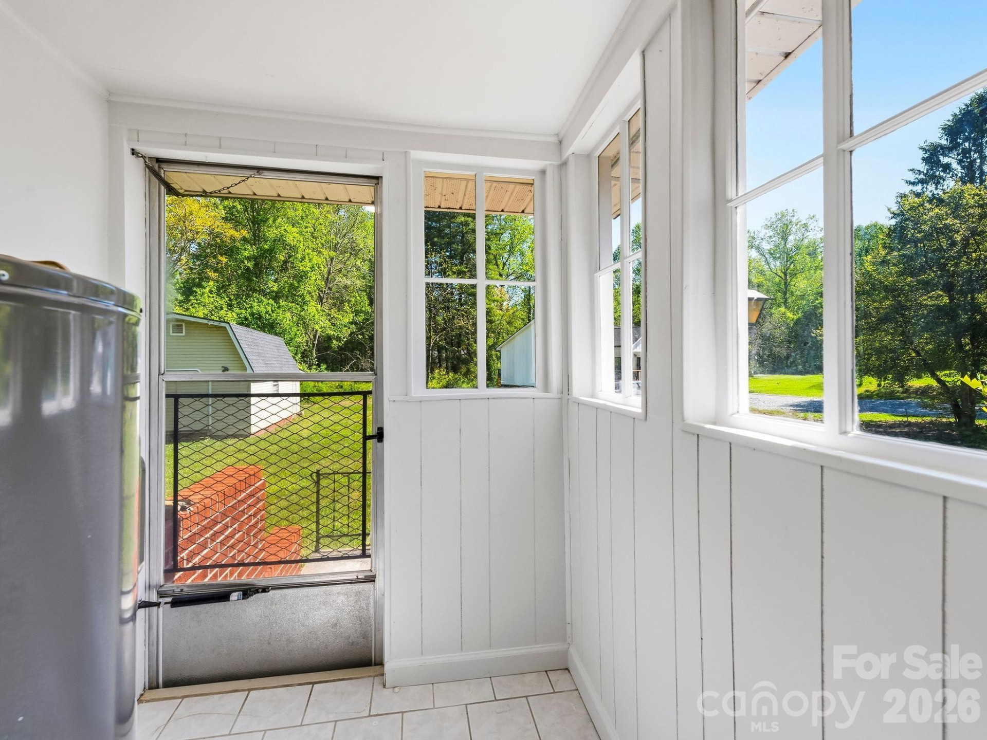 318 Resort Street - Photo 25