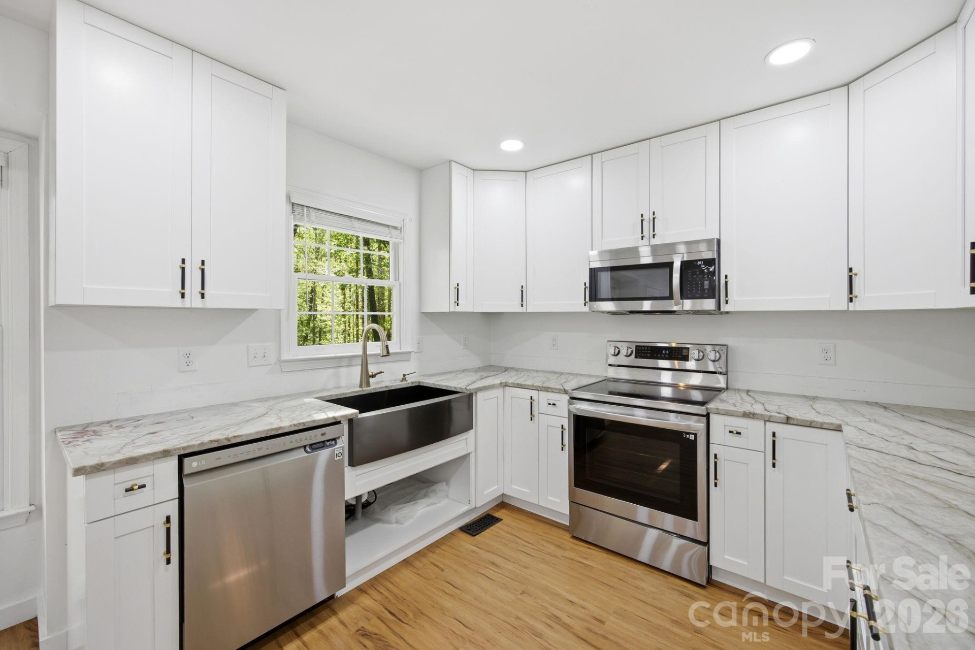 110 Southwick Court - Photo 6