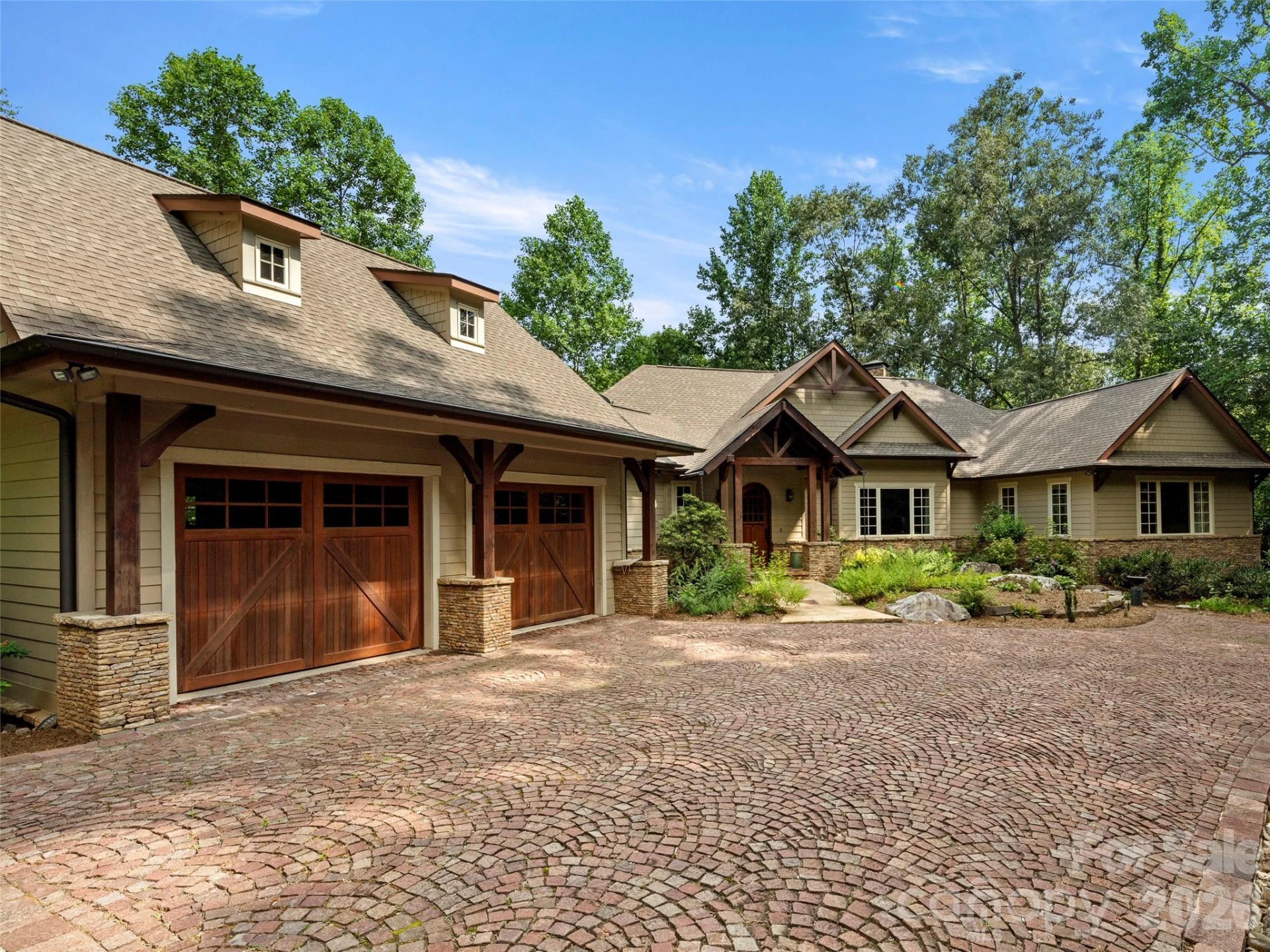 672 Walnut Valley Parkway - Photo 2