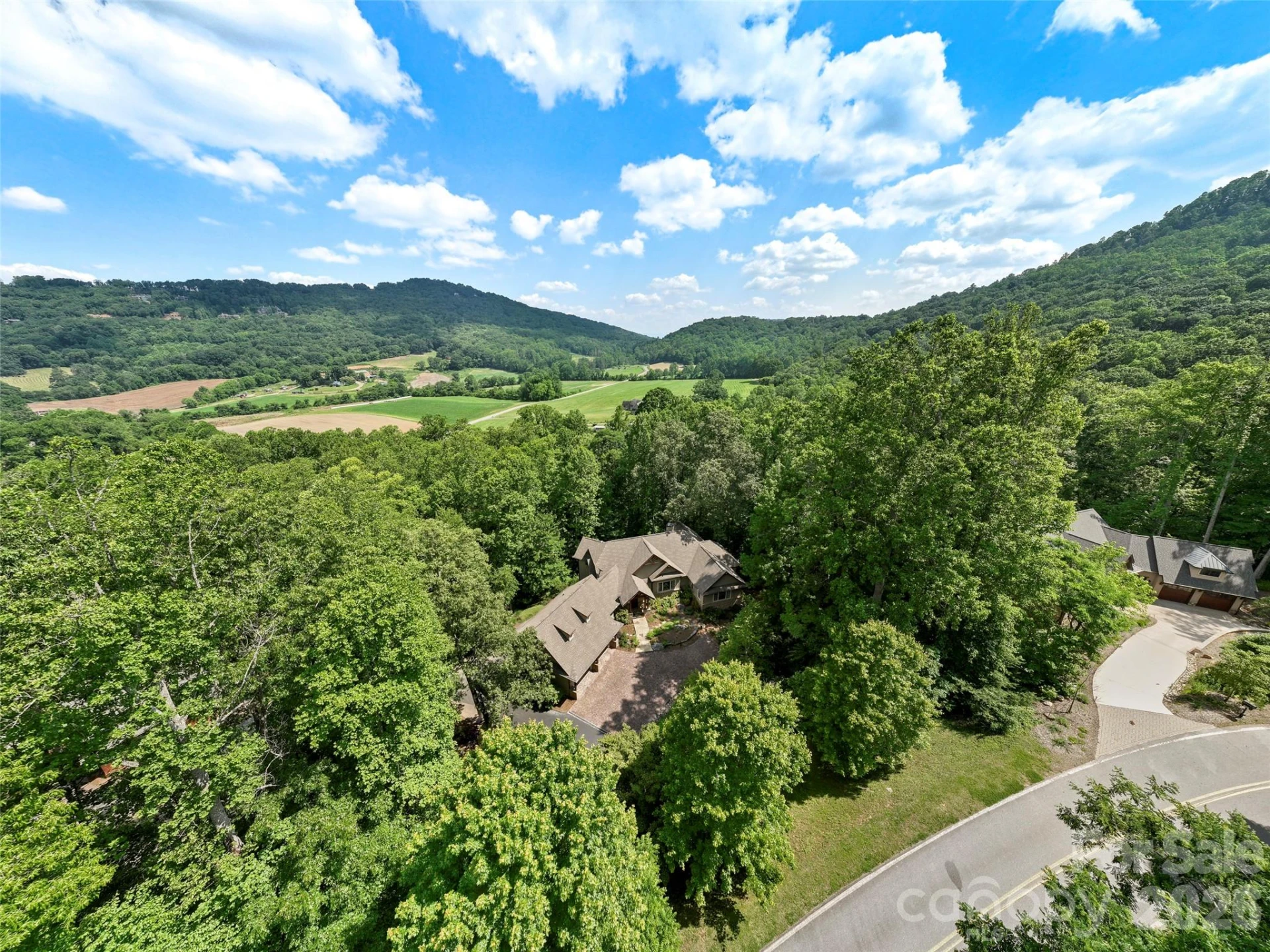 672 Walnut Valley Parkway - Photo 19