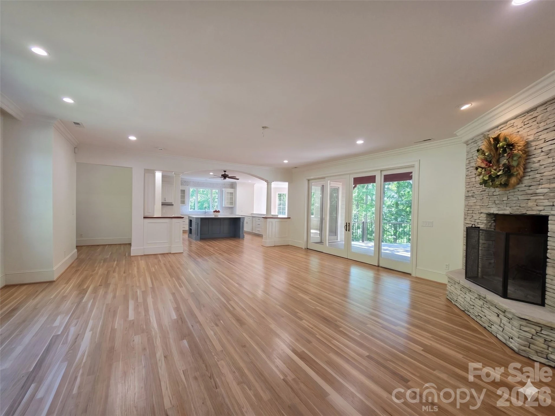 672 Walnut Valley Parkway - Photo 3