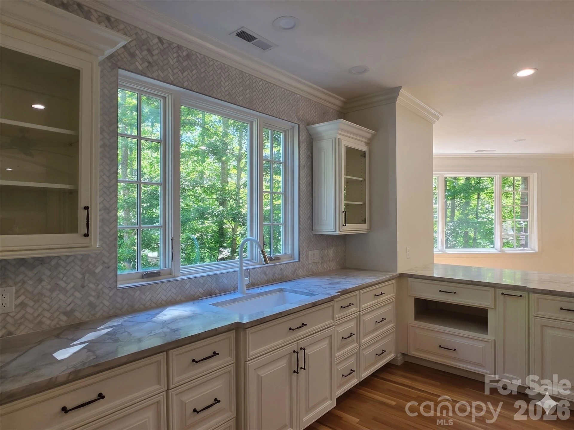 672 Walnut Valley Parkway - Photo 6