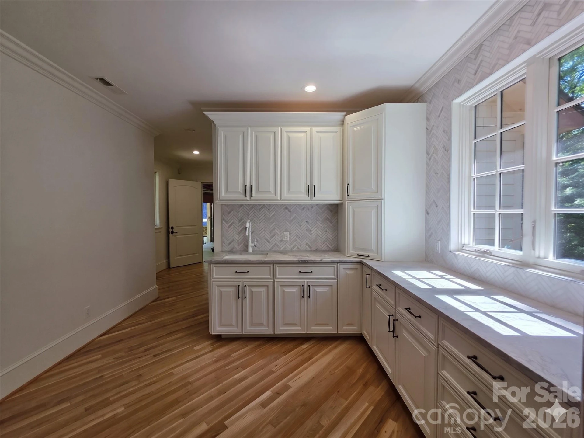 672 Walnut Valley Parkway - Photo 7