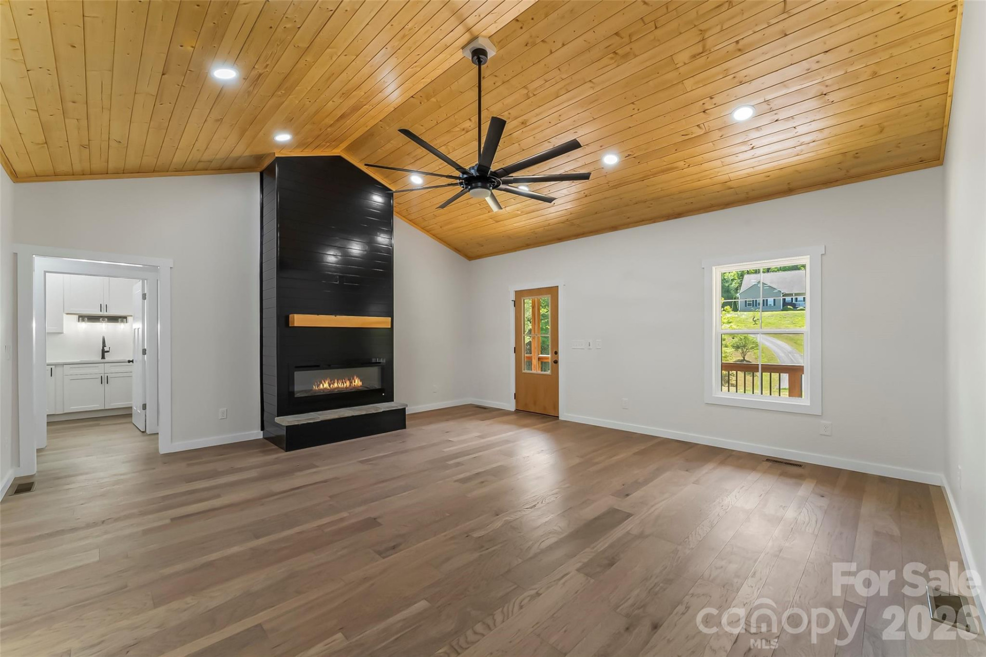 438 Plantation Drive - Photo 11