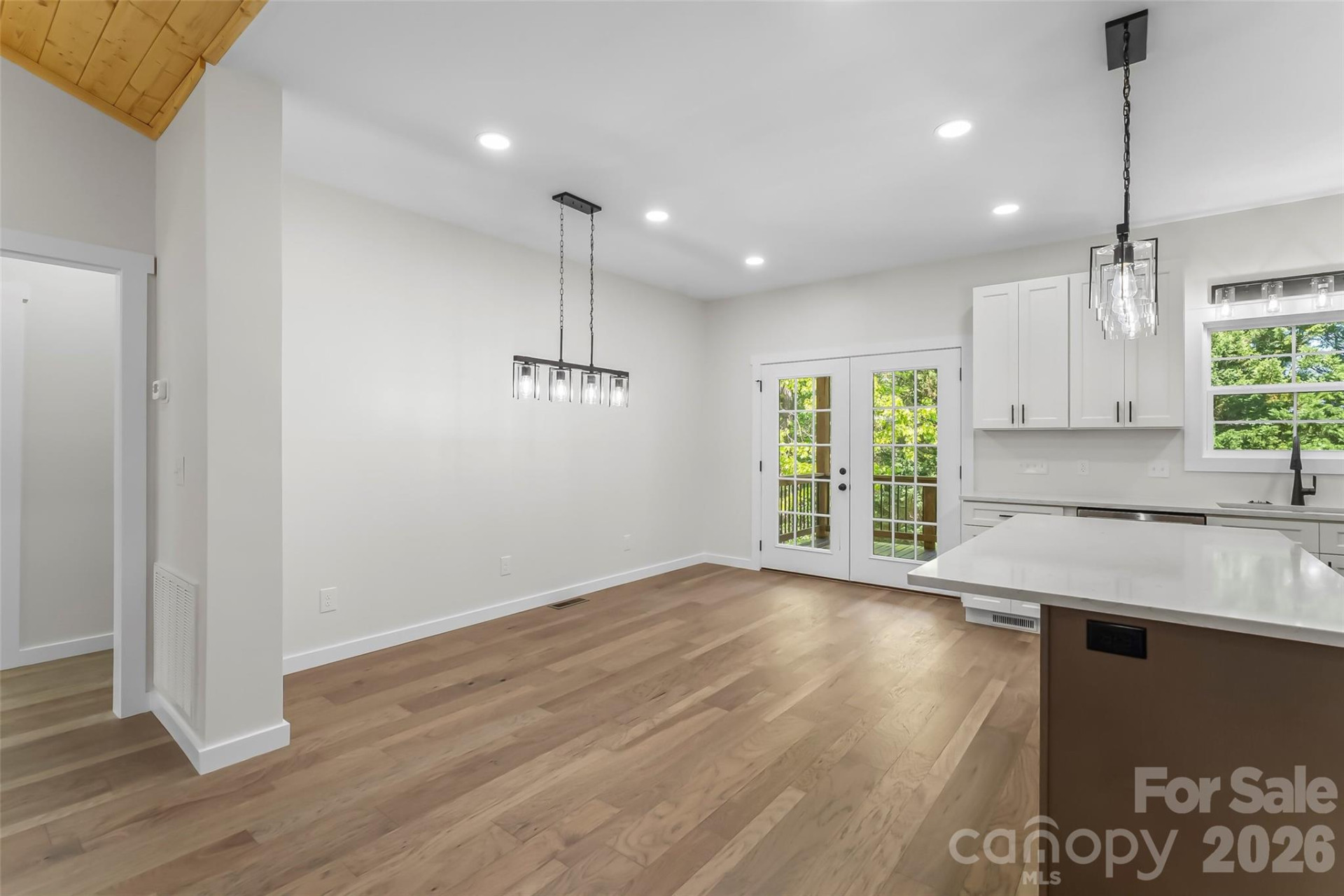 438 Plantation Drive - Photo 12