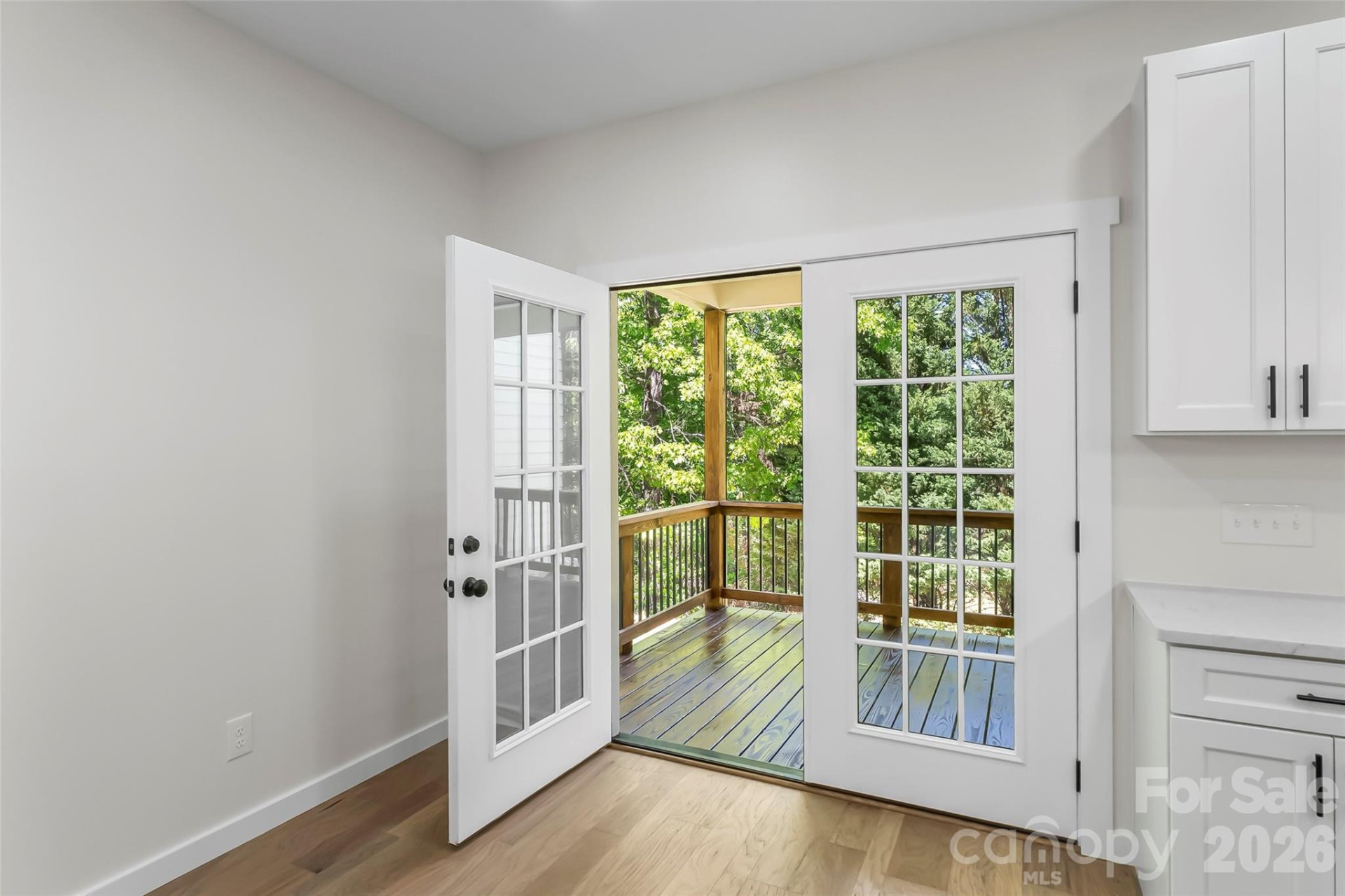 438 Plantation Drive - Photo 13