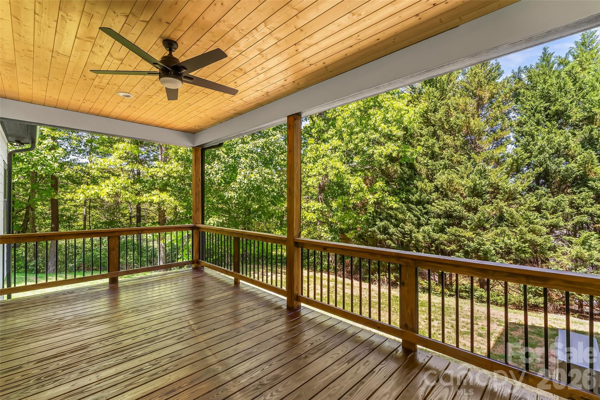 438 Plantation Drive - Photo 15