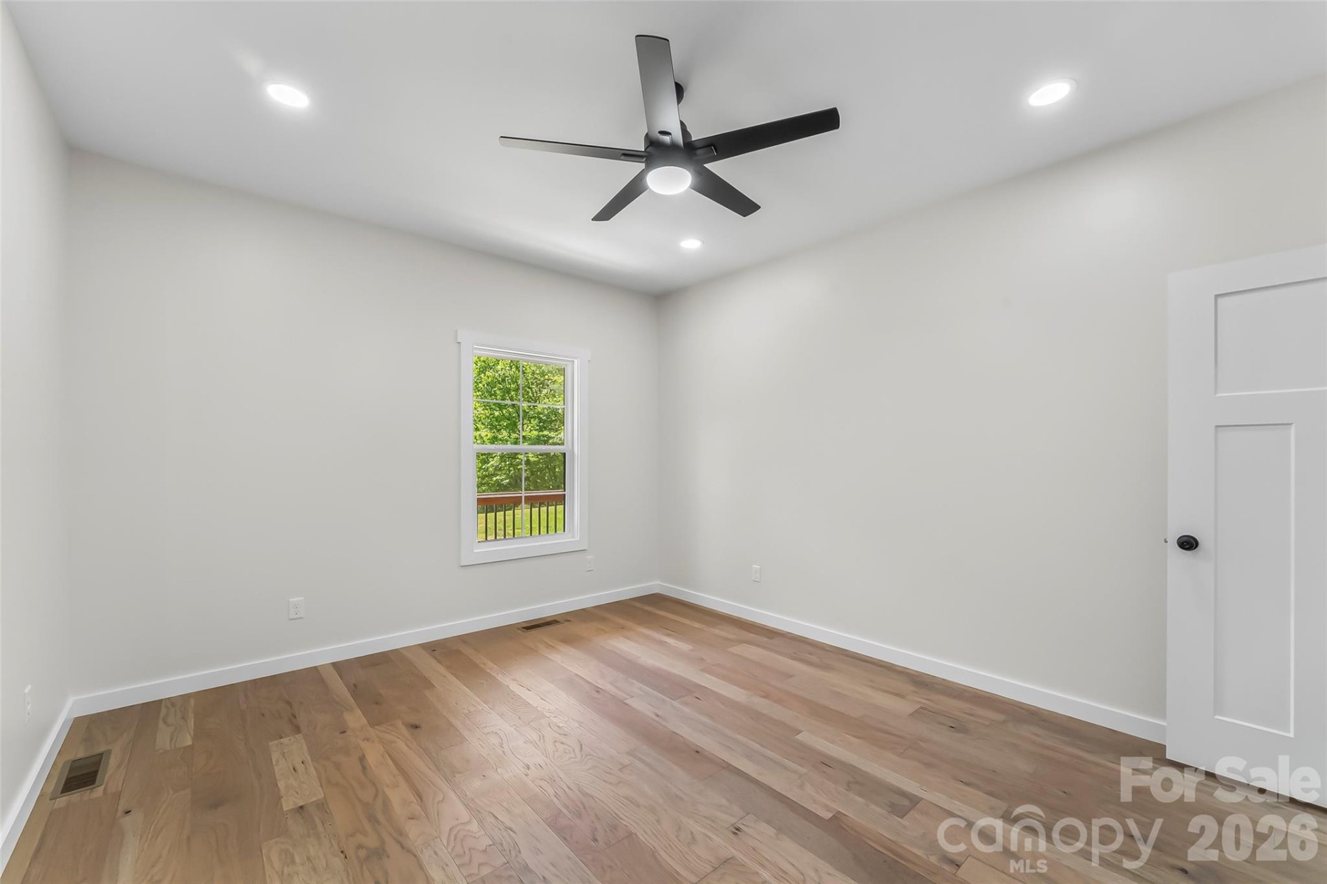 438 Plantation Drive - Photo 21