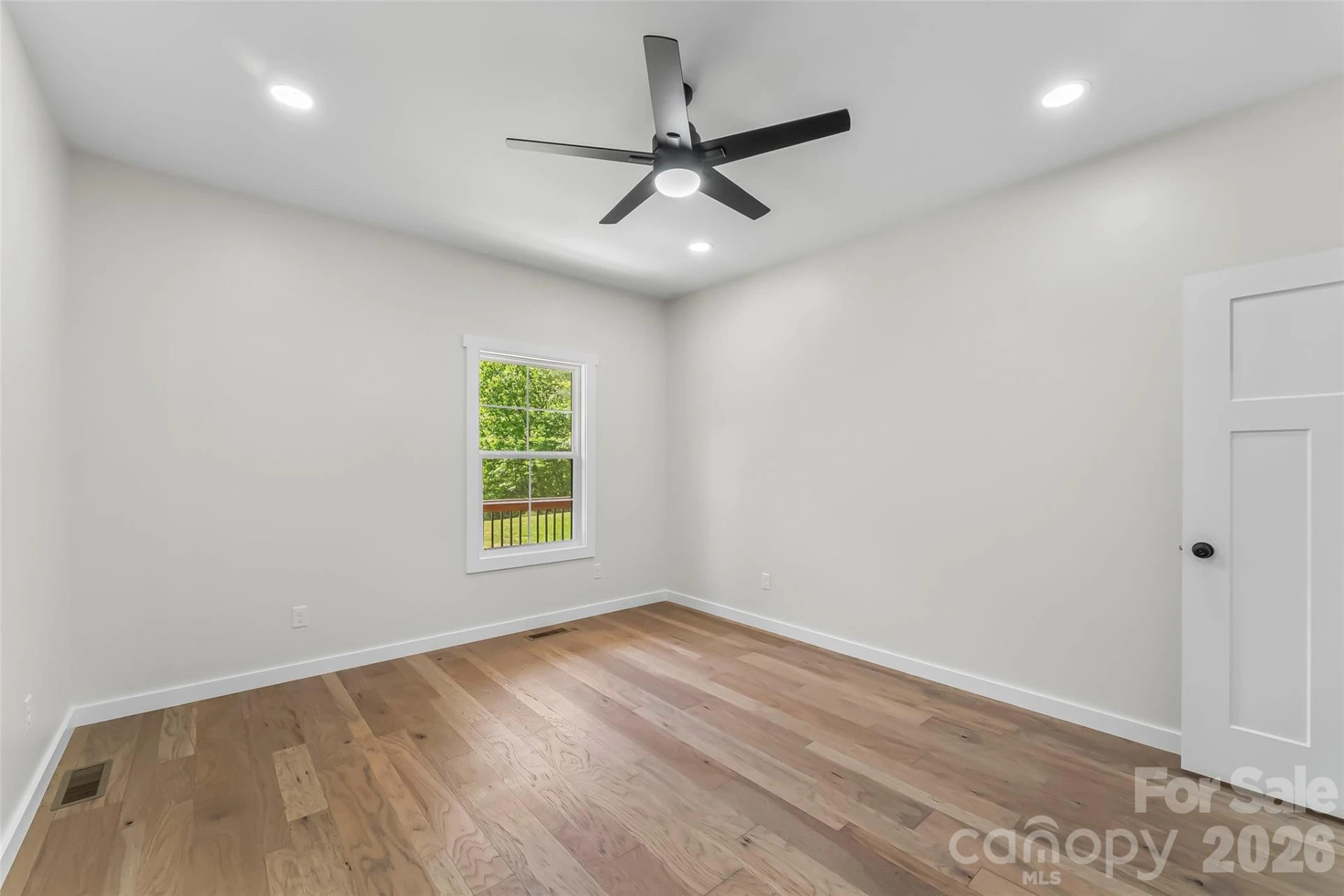 438 Plantation Drive - Photo 21