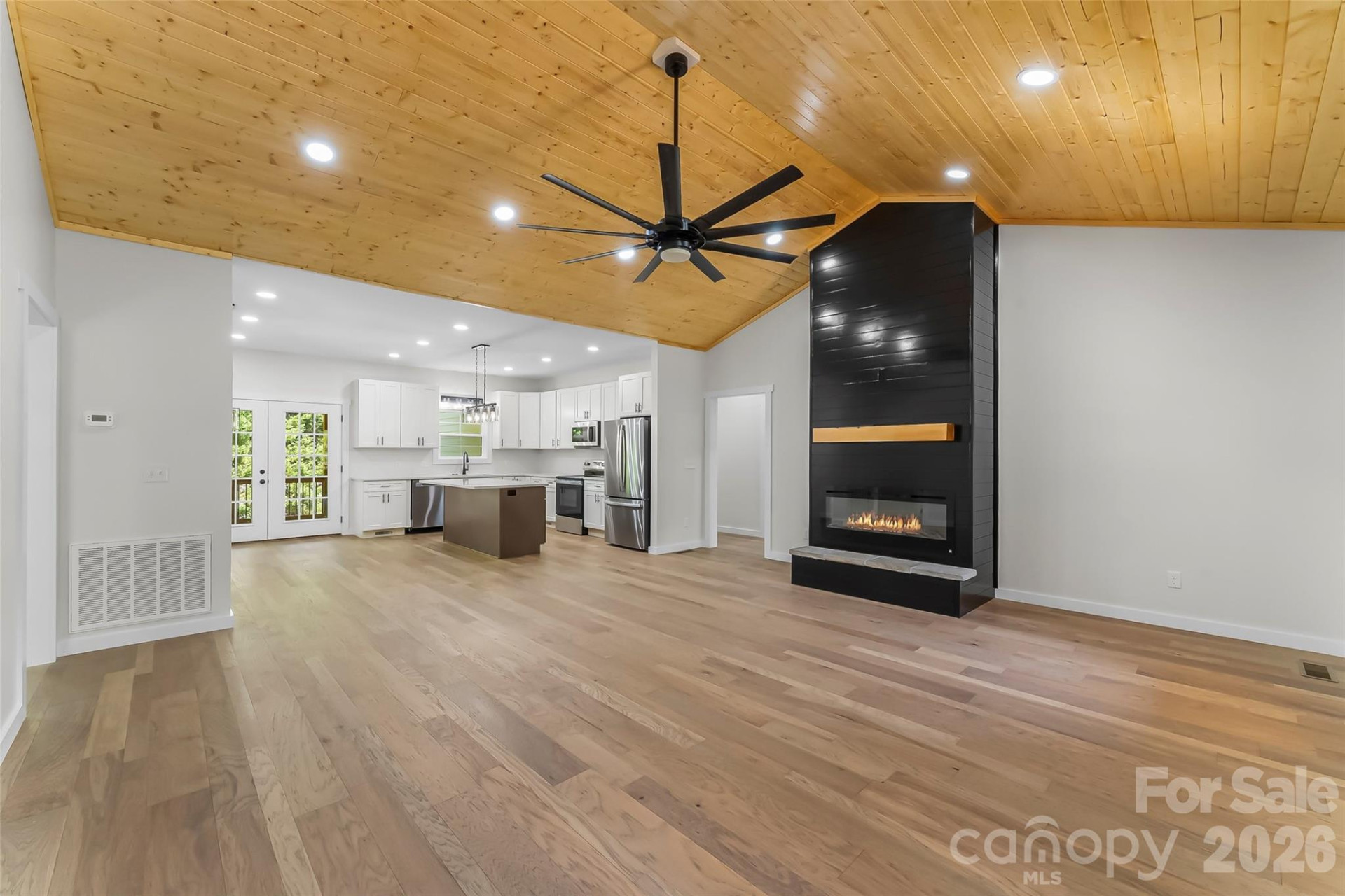 438 Plantation Drive - Photo 9